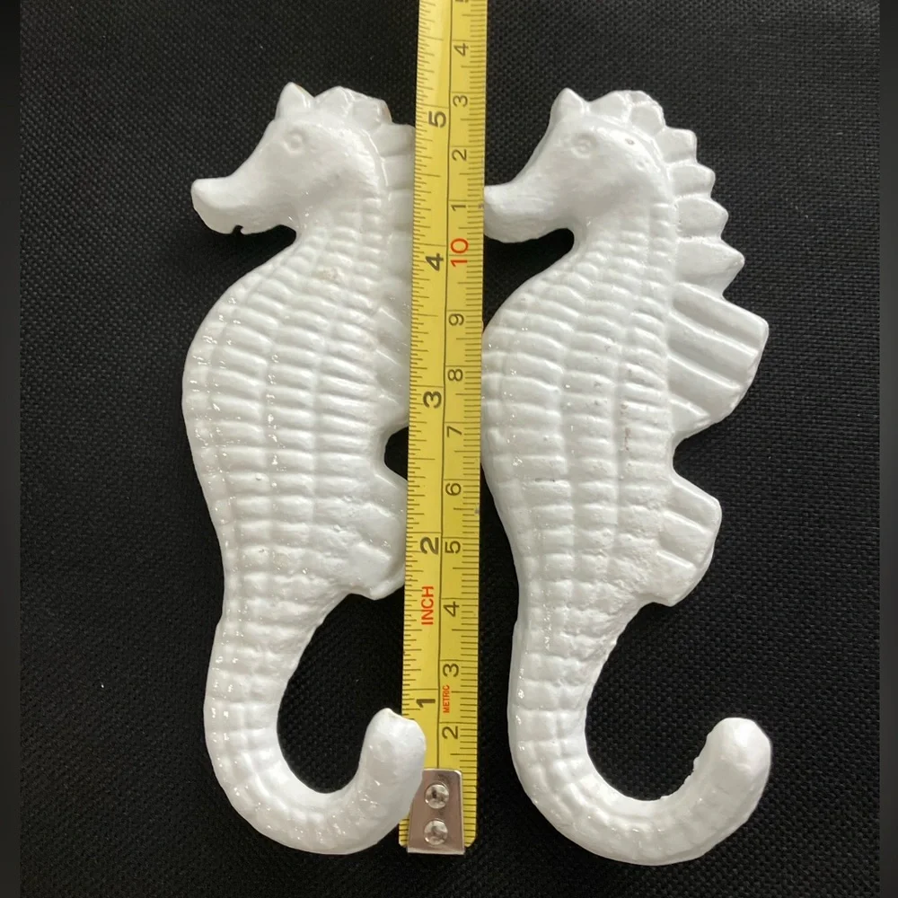 Vintage Set of 2 Cat Iron Seahorses Hooks, Wall Decor, Paperweights 5.5” Tall